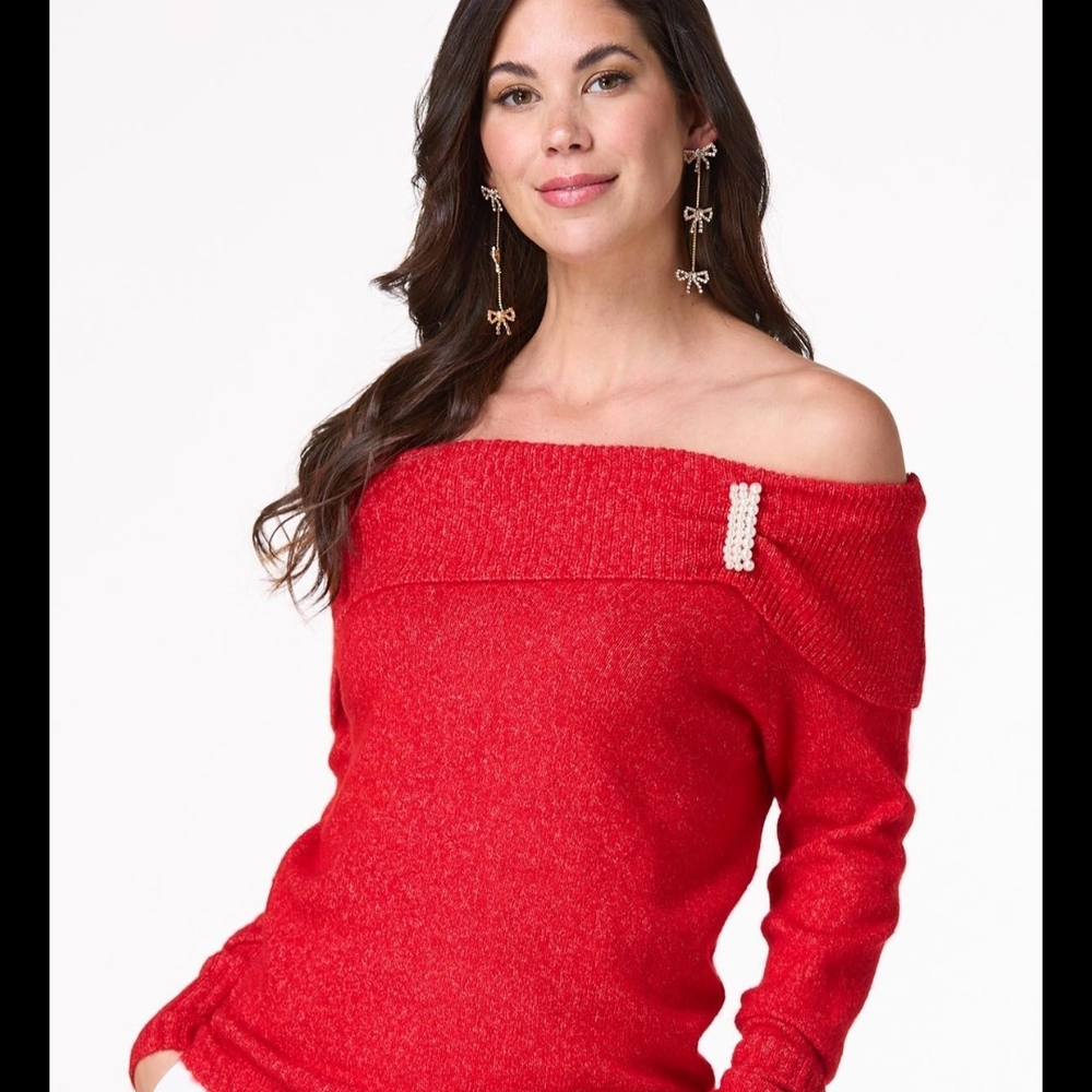 Elegant WHITE Off-Shoulder Sweater